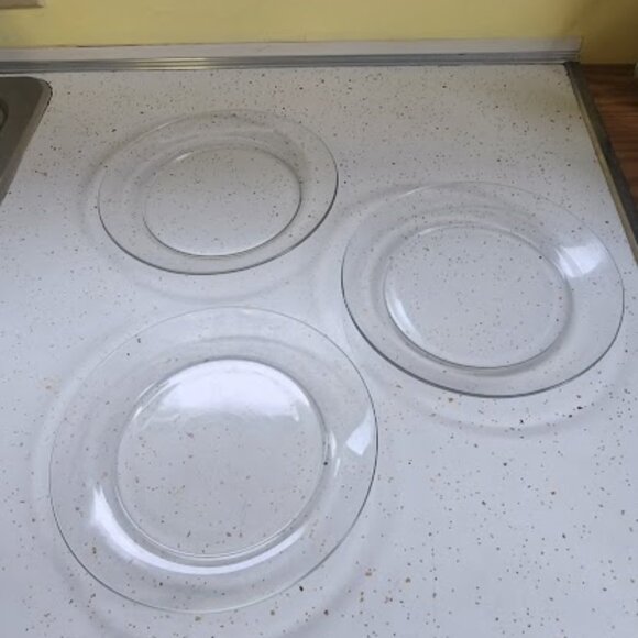 Vintage Arcoroc Set of 3 France Plates Clear Glass - Picture 1 of 3